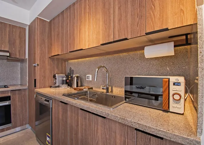 Ollystays-heated Jacuzzi, Fanadir Marina Luxury 1br, Walk To Kitesurf & Hurghada