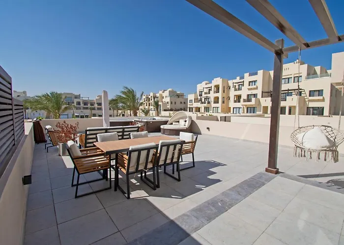 Appartamento Ollystays-heated Jacuzzi, Fanadir Marina Luxury 1br, Walk To Kitesurf &