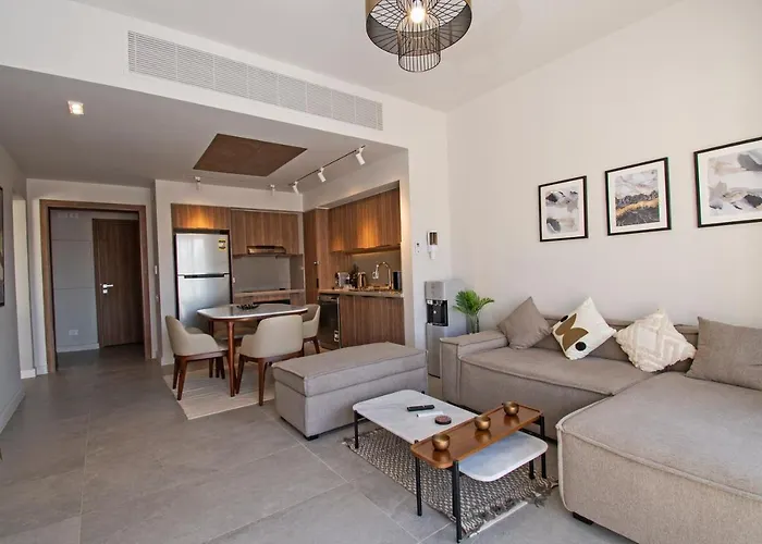 Ollystays-heated Jacuzzi, Fanadir Marina Luxury 1br, Walk To Kitesurf & *